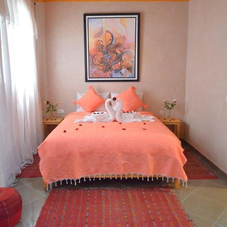 Riad As-Sawíra Exteriér fotografie