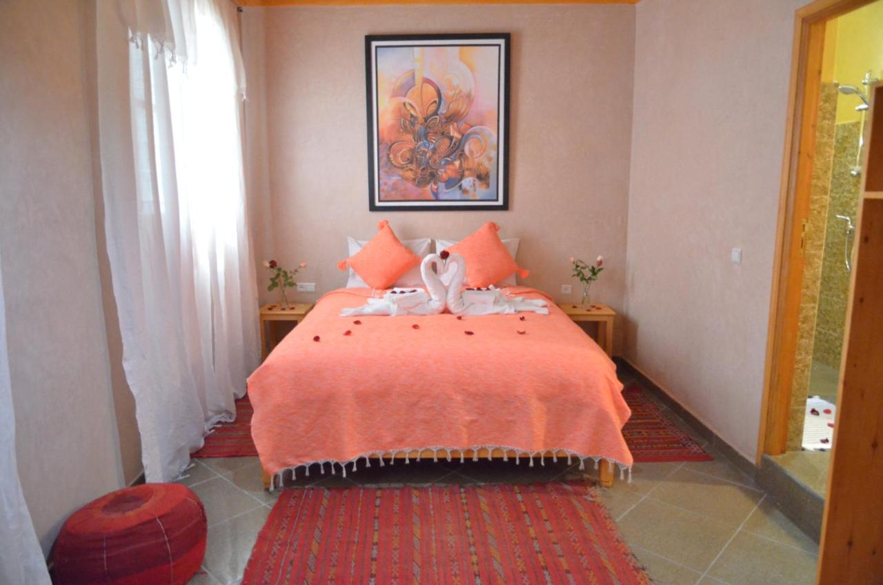 Riad As-Sawíra Exteriér fotografie