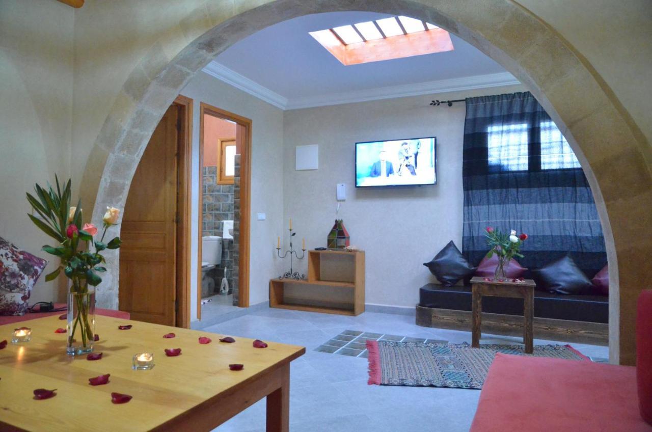 Riad As-Sawíra Exteriér fotografie