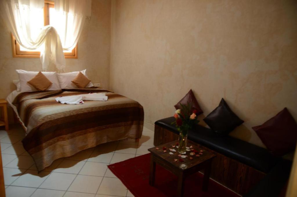 Riad As-Sawíra Exteriér fotografie